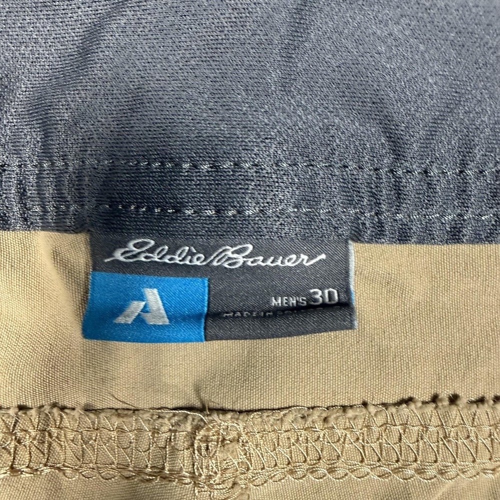 Eddie Bauer First Ascent Shorts Mens 30 Beige Nylon Stretch Hiking Zip Pockets - Picture 3 of 12